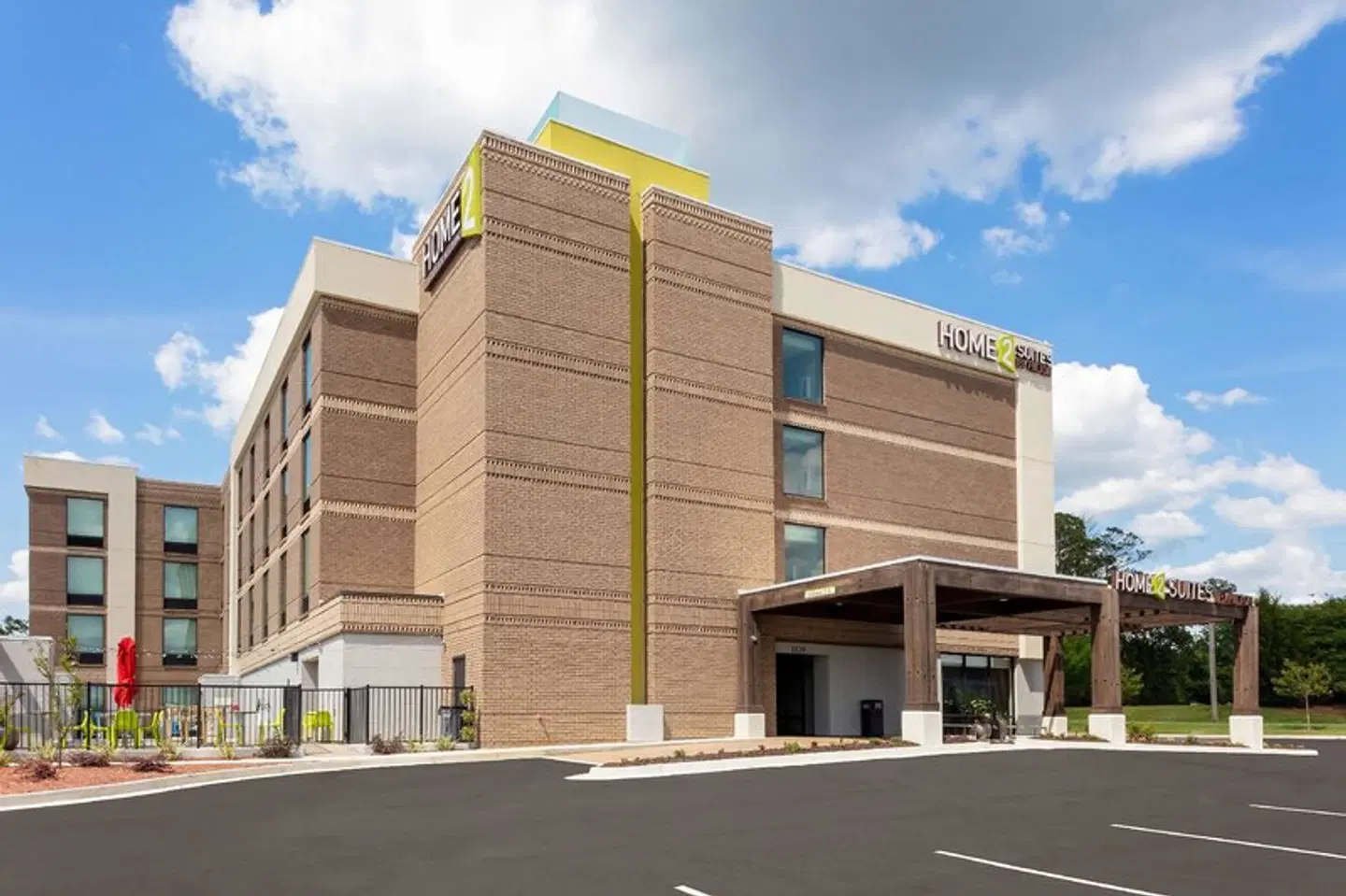 Home2 Suites by Hilton Valdosta EXTERIOR