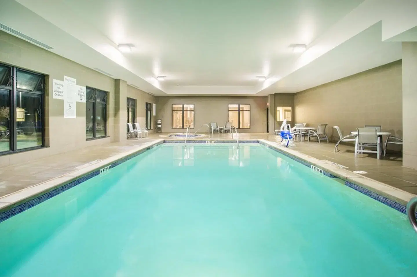 Holiday Inn Express & Suites Amarillo West by IHG Hallenbad