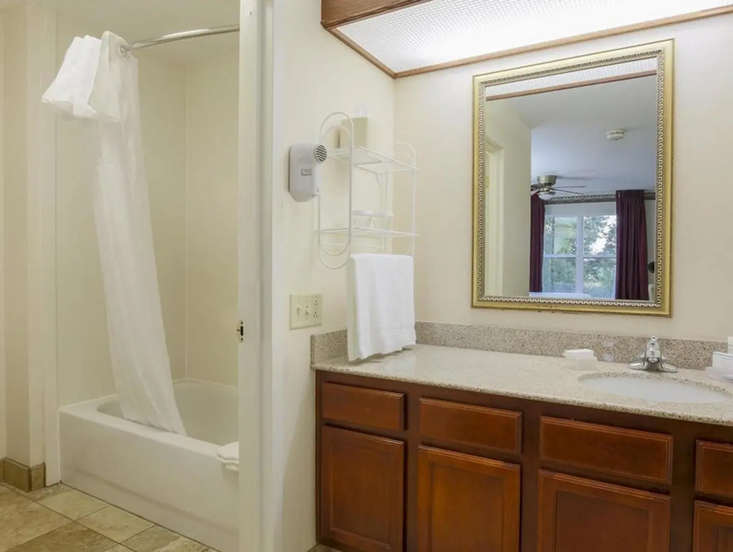 Homewood Suites by Hilton Rochester-Henrietta Badezimmer