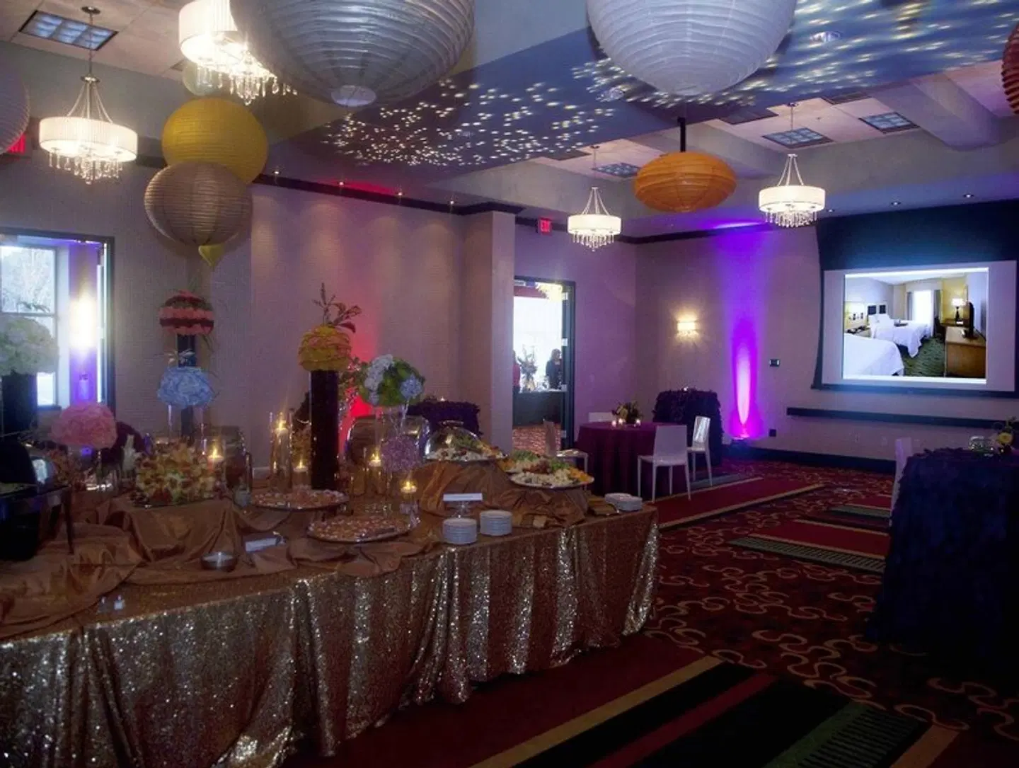Hampton Inn & Suites Raleigh/Crabtree Valley Bar