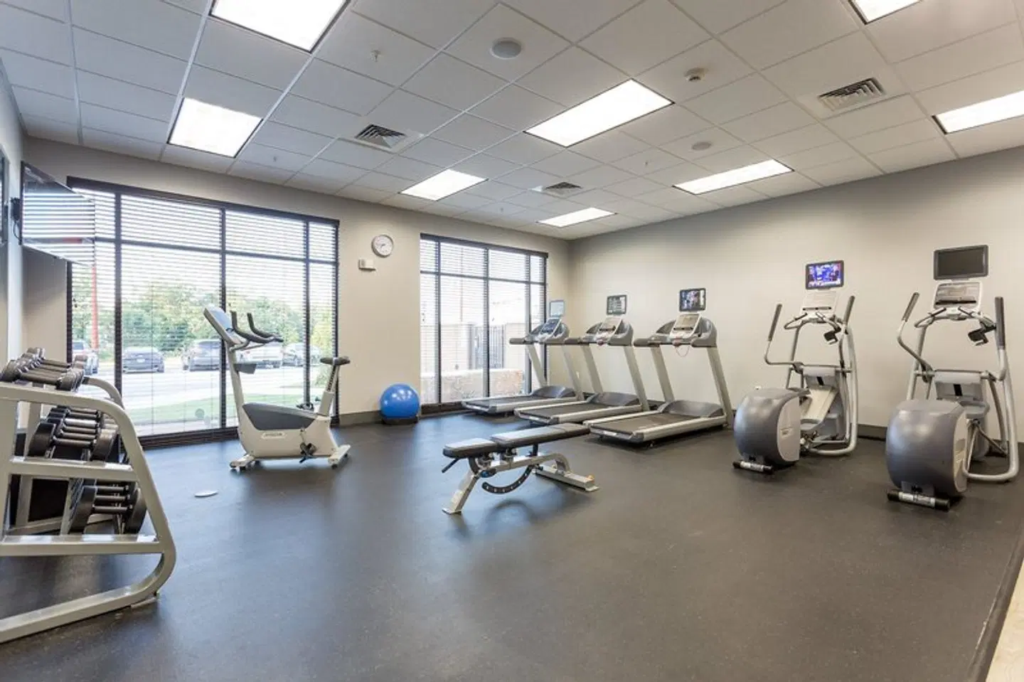 Holiday Inn San Marcos-Convention CTR Area by IHG SPORTS_AND_LEISURE