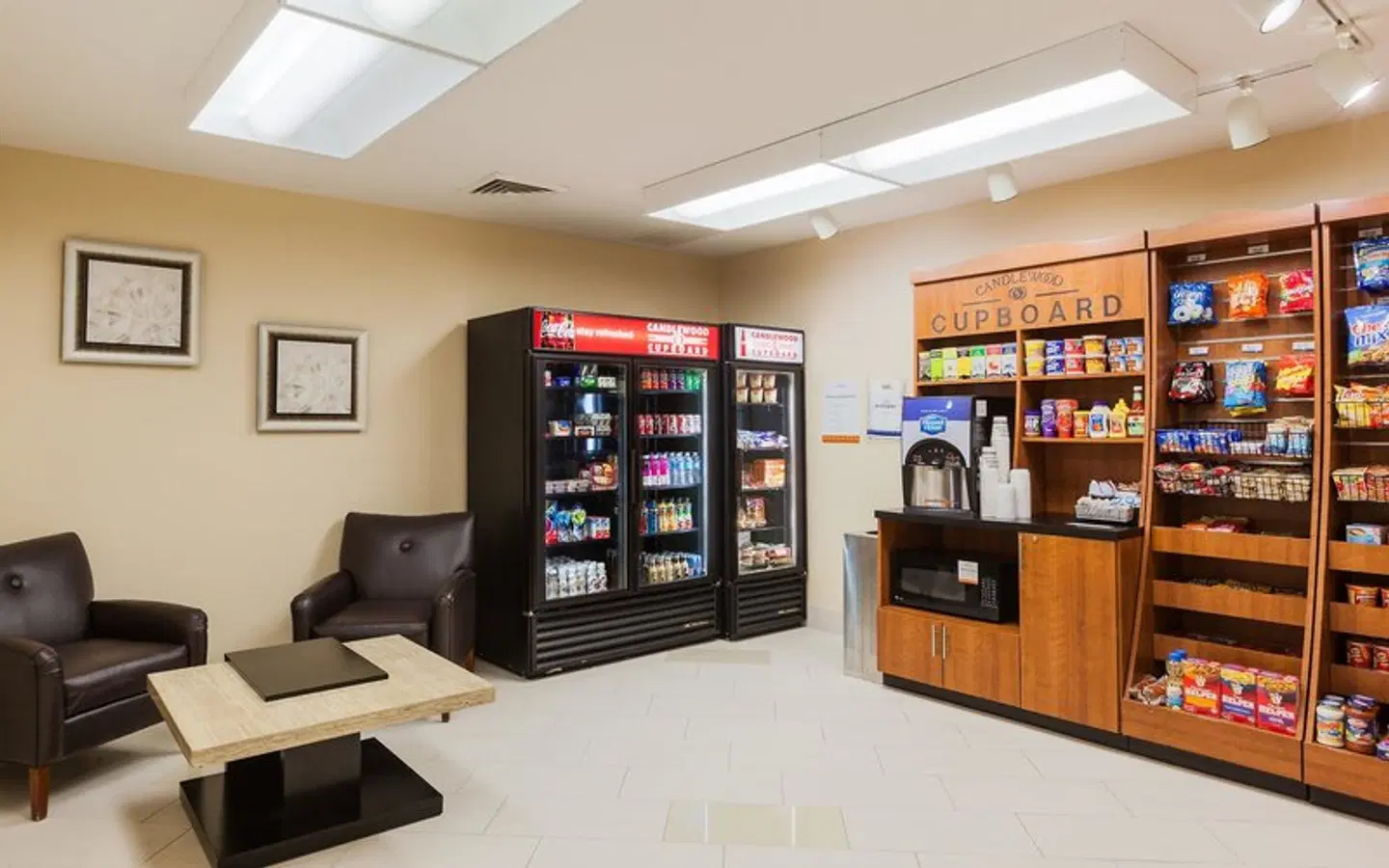 Candlewood Suites Houston I-10 East by IHG Bar