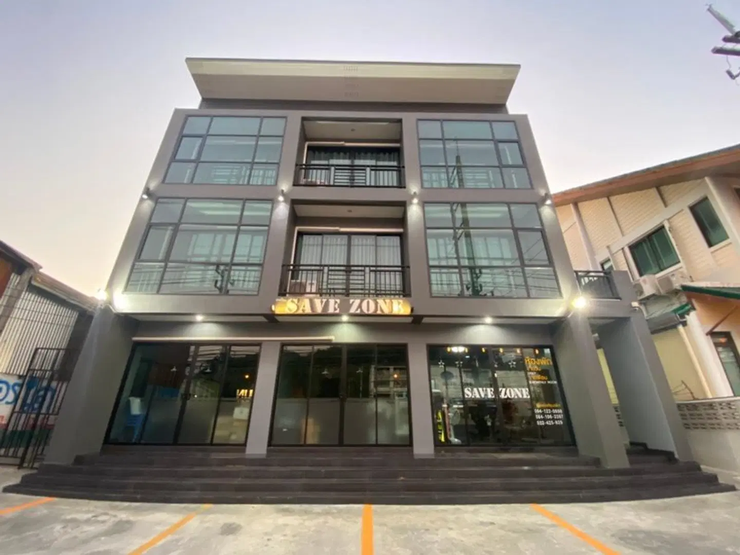 SAVE ZONE EXTERIOR