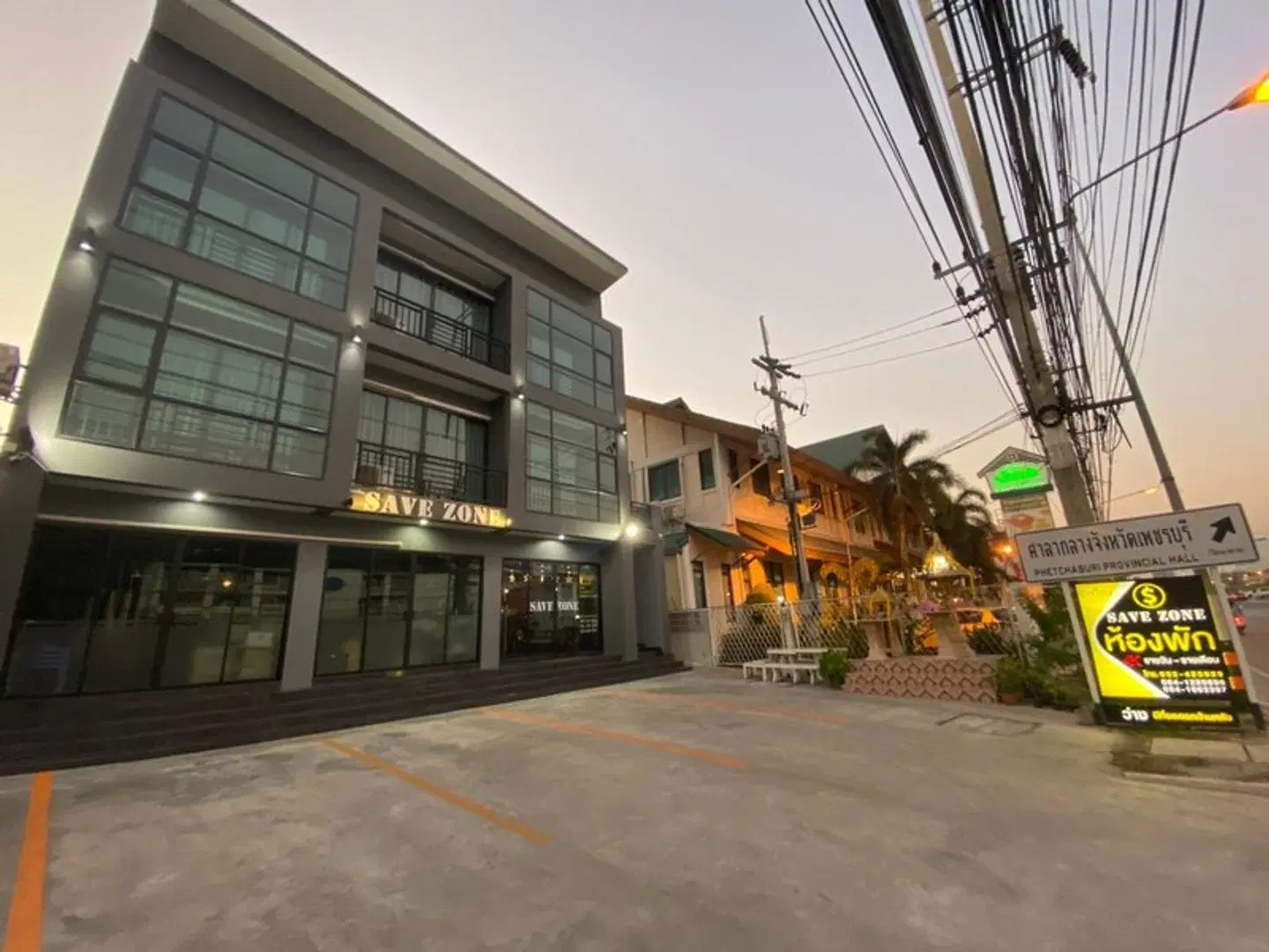 SAVE ZONE EXTERIOR