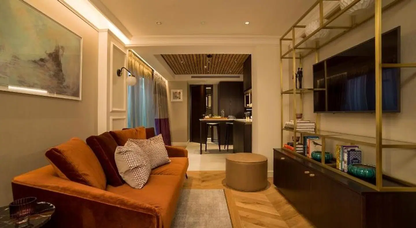The Guardsman LOUNGE_LOBBY