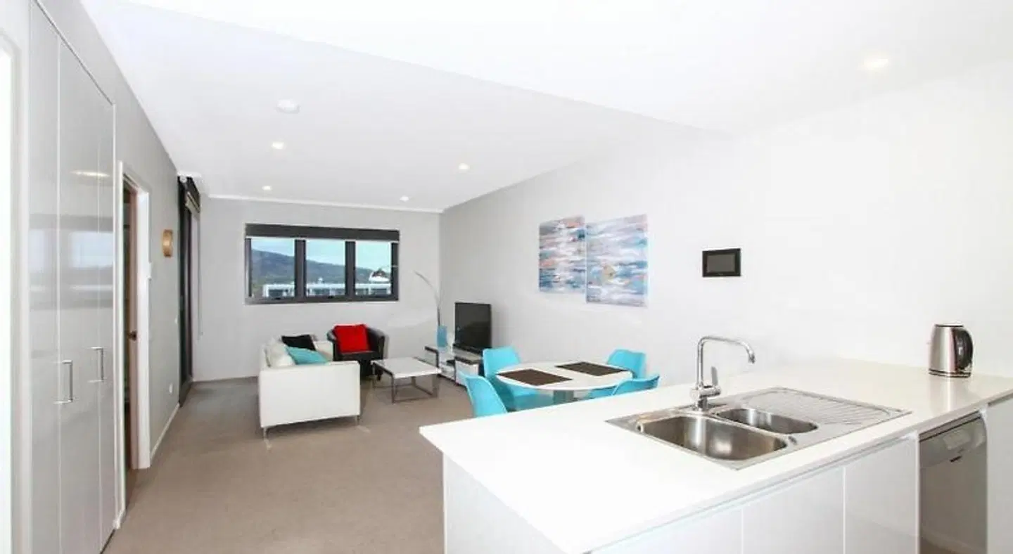 Accommodate Canberra - IQ Smart Apartments Braddon MODEL_IMPRESSION