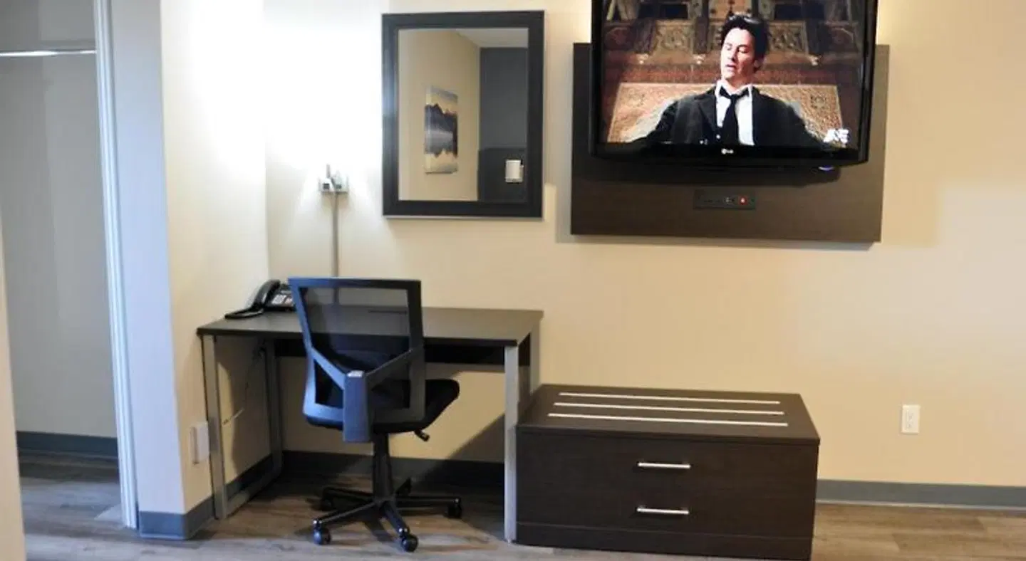 Moonlight Inn & Suites LOUNGE_LOBBY