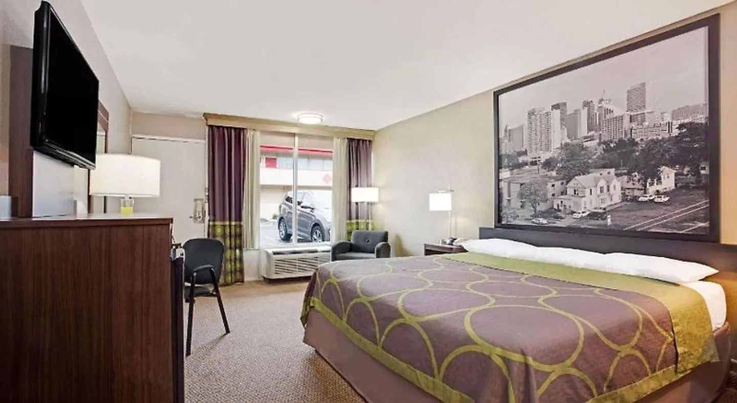 Super 8 by Wyndham Oklahoma/Frontier City ROOM_EXAMPLE
