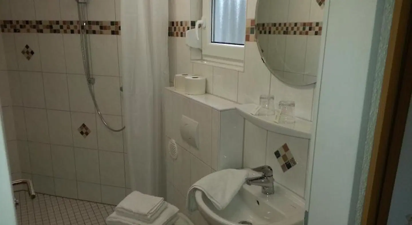 Haus Leutl - Am Kamin Badezimmer