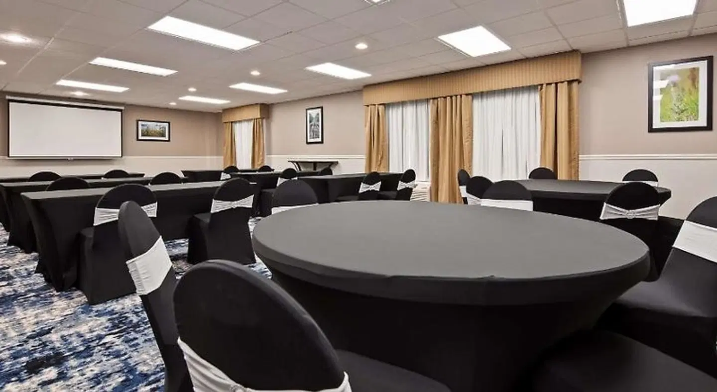 Best Western Plus Kansas City Airport - KCI East Konferenz