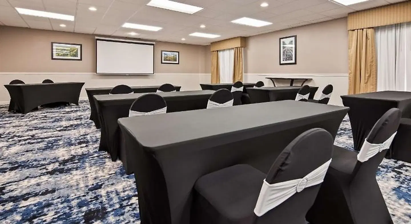 Best Western Plus Kansas City Airport - KCI East Konferenz