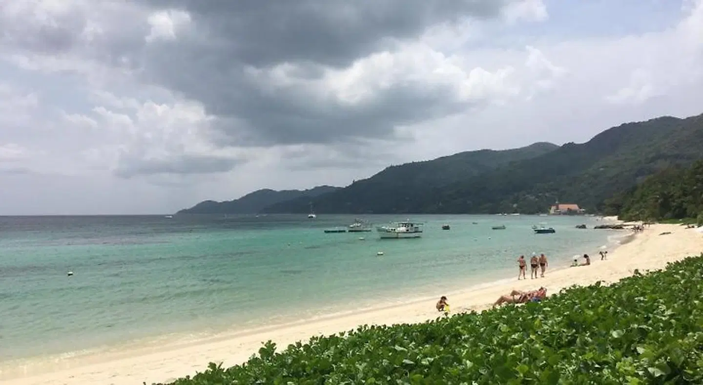 Shanaz Beachside Retreat Strand