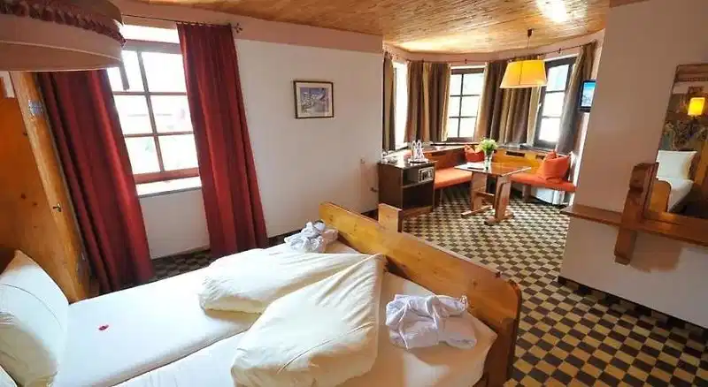 Family Hotel Schloss Rosenegg – Hotelfoto