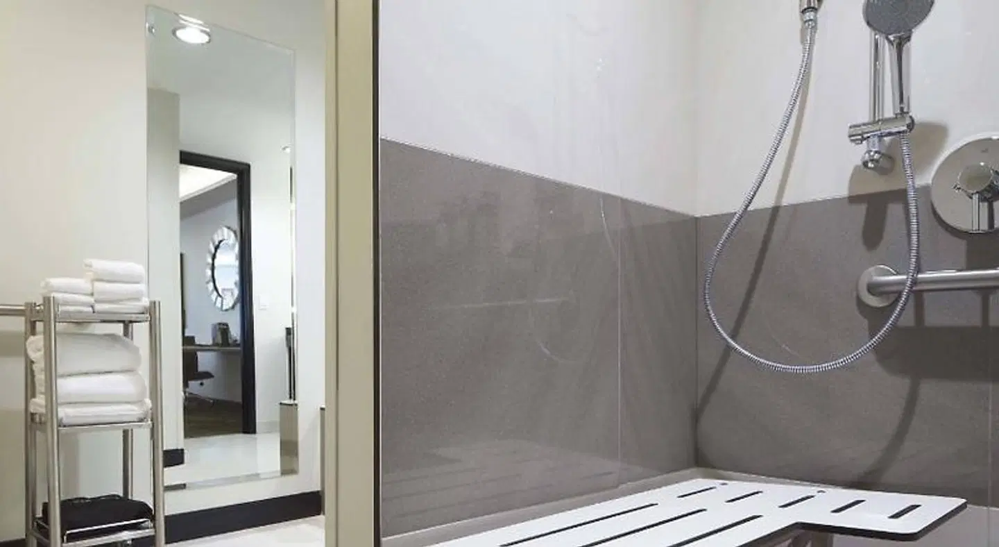 The Davenport Grand, Autograph Collection ROOM_EXAMPLE