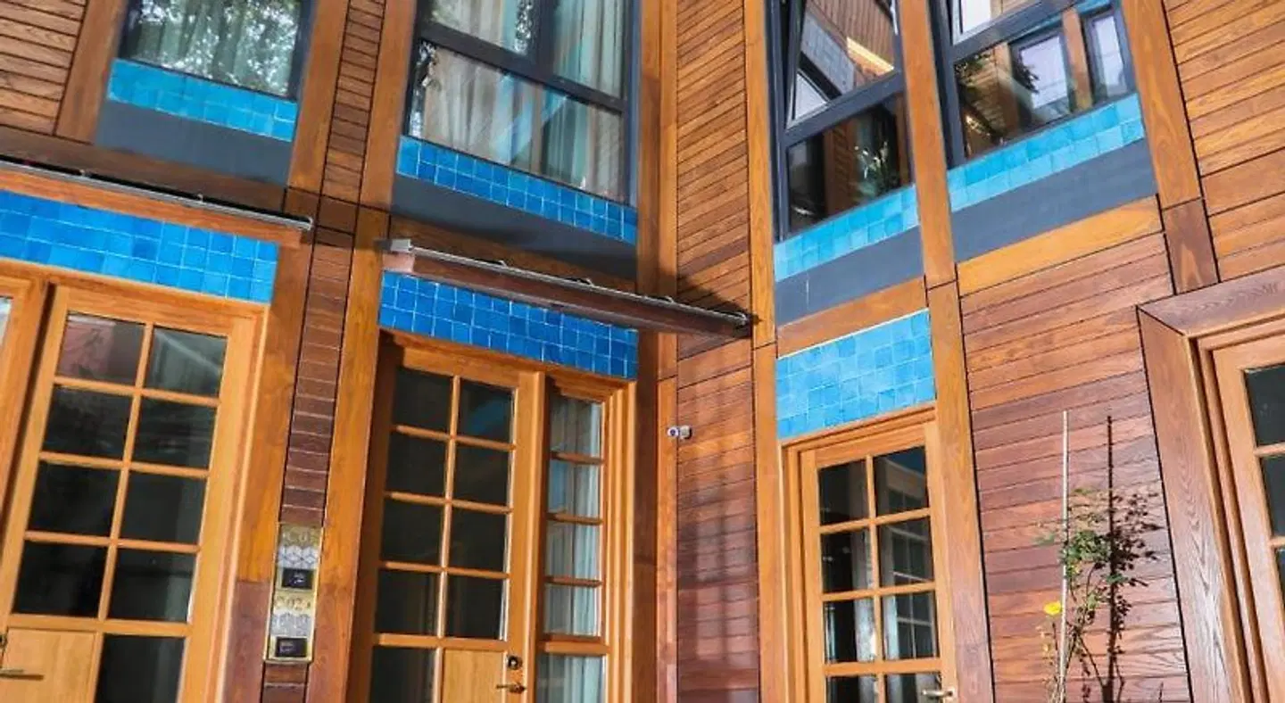 Orient Hostel EXTERIOR