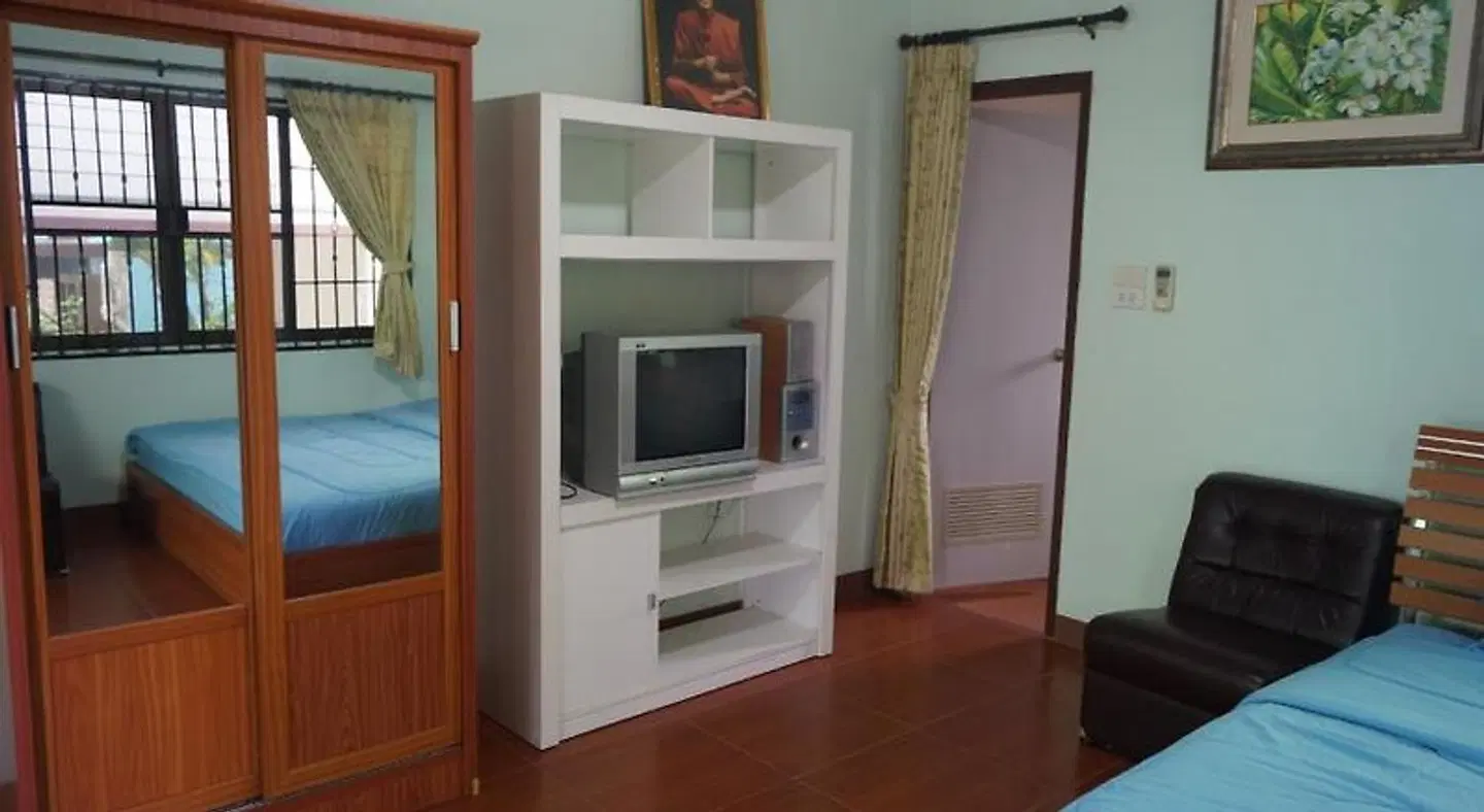 Three Moons Homestay ROOM_EXAMPLE