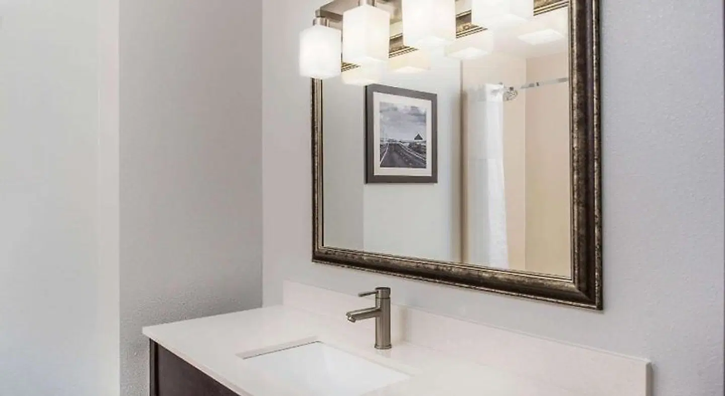 La Quinta Inn & Suites Moscow Pullman Badezimmer