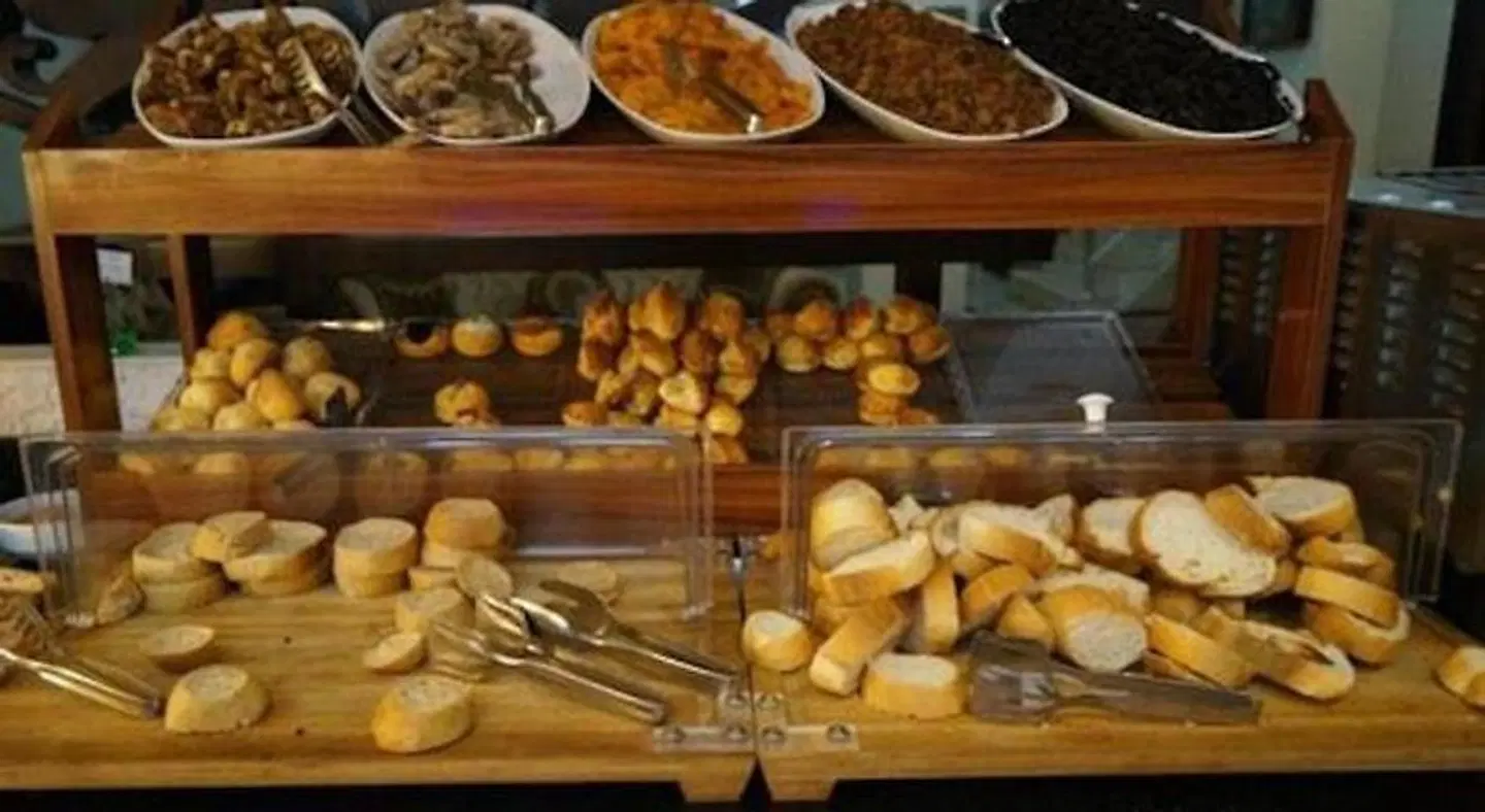Maywood Restaurant