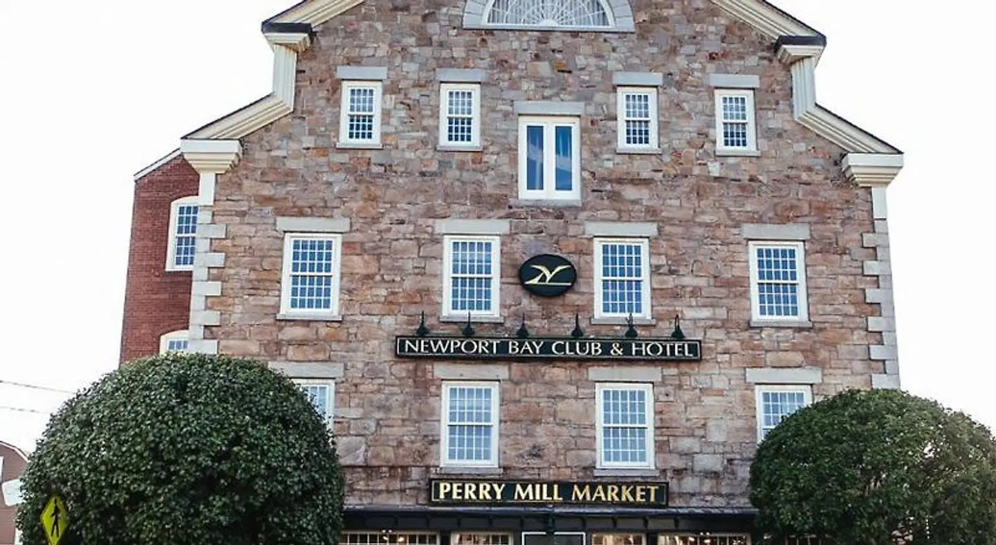 Newport Bay Club and Hotel by 6 Dimensions EXTERIOR