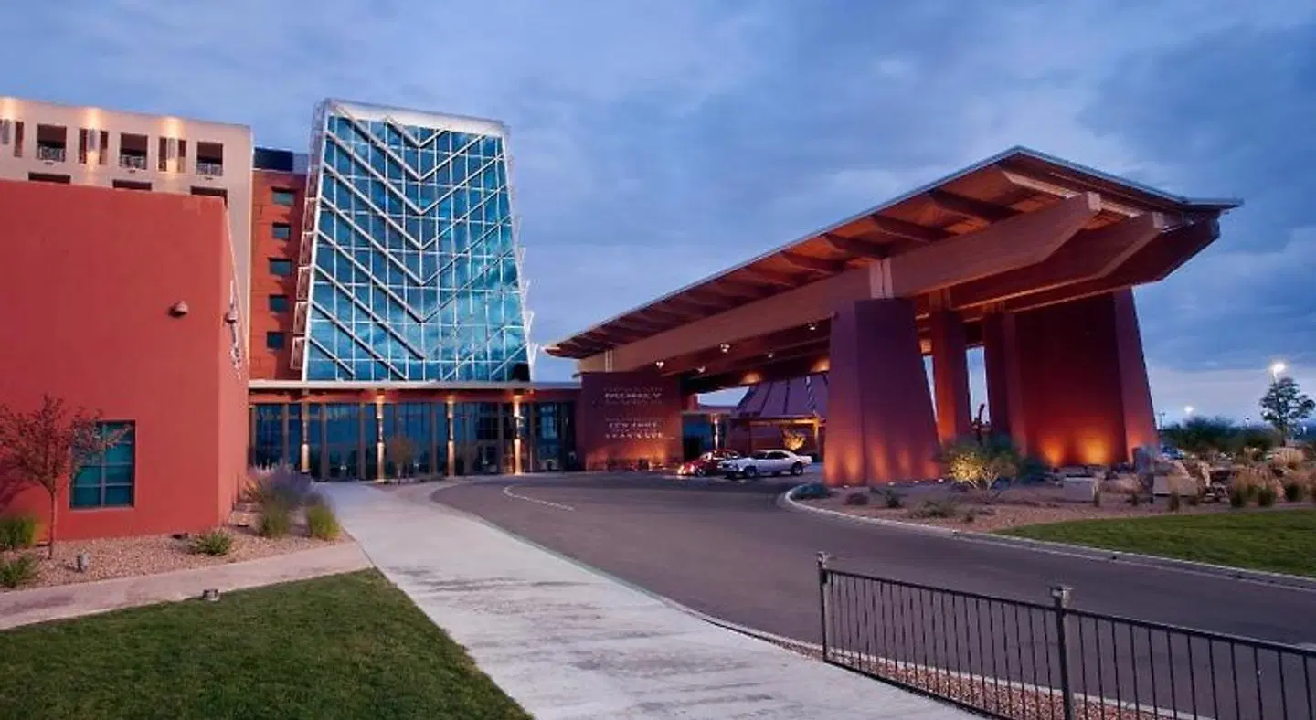 Isleta Resort & Casino EXTERIOR