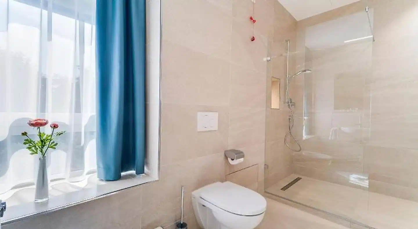 Hotel Apfelrot Badezimmer