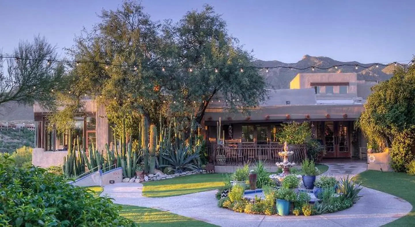 Hacienda del Sol Guest Ranch Resort EXTERIOR