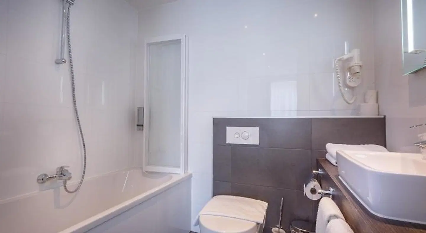 Hotel Joy Badezimmer