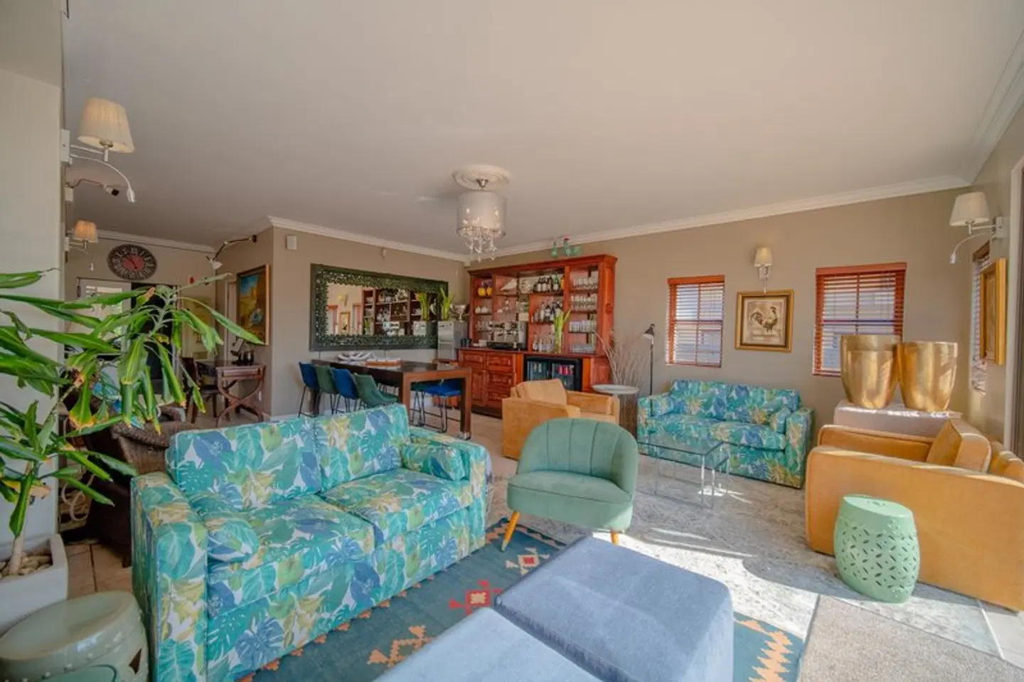 Mandyville Hotel ROOM_EXAMPLE