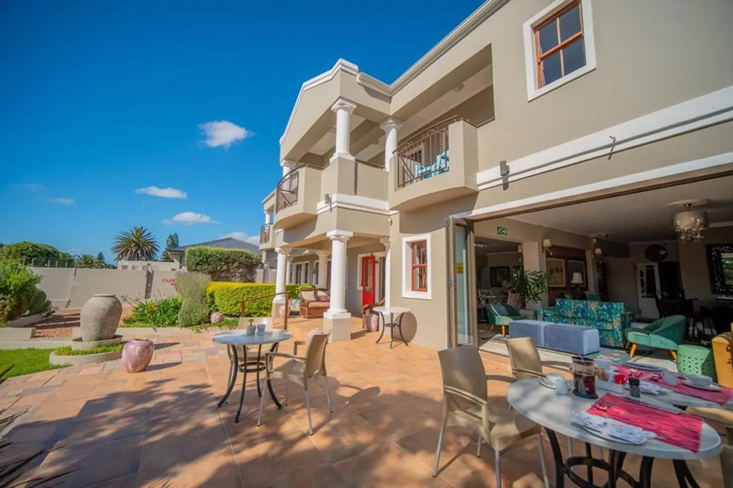 Mandyville Hotel Terrasse