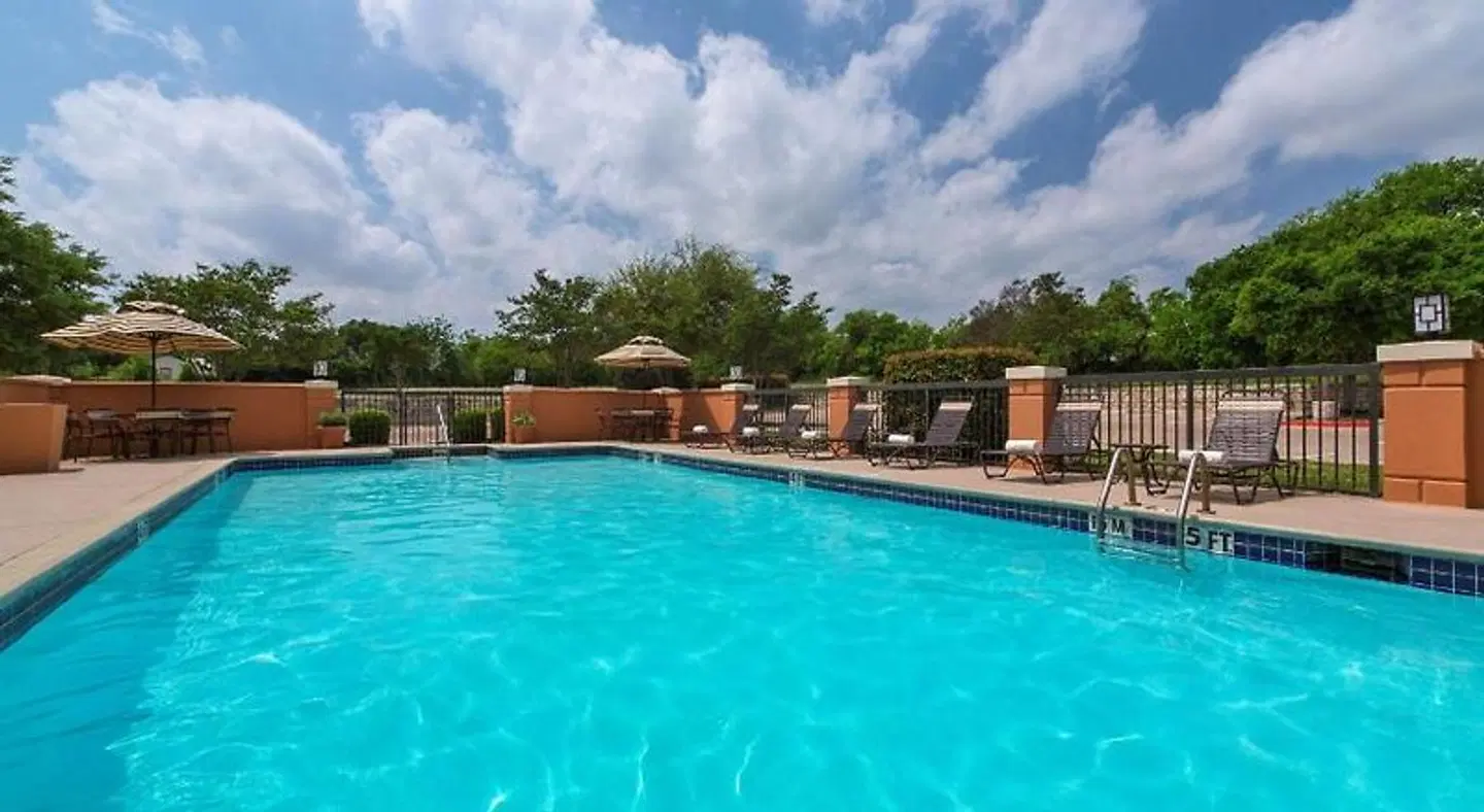 Hyatt Place Indianapolis Airport OUTDOOR_POOL