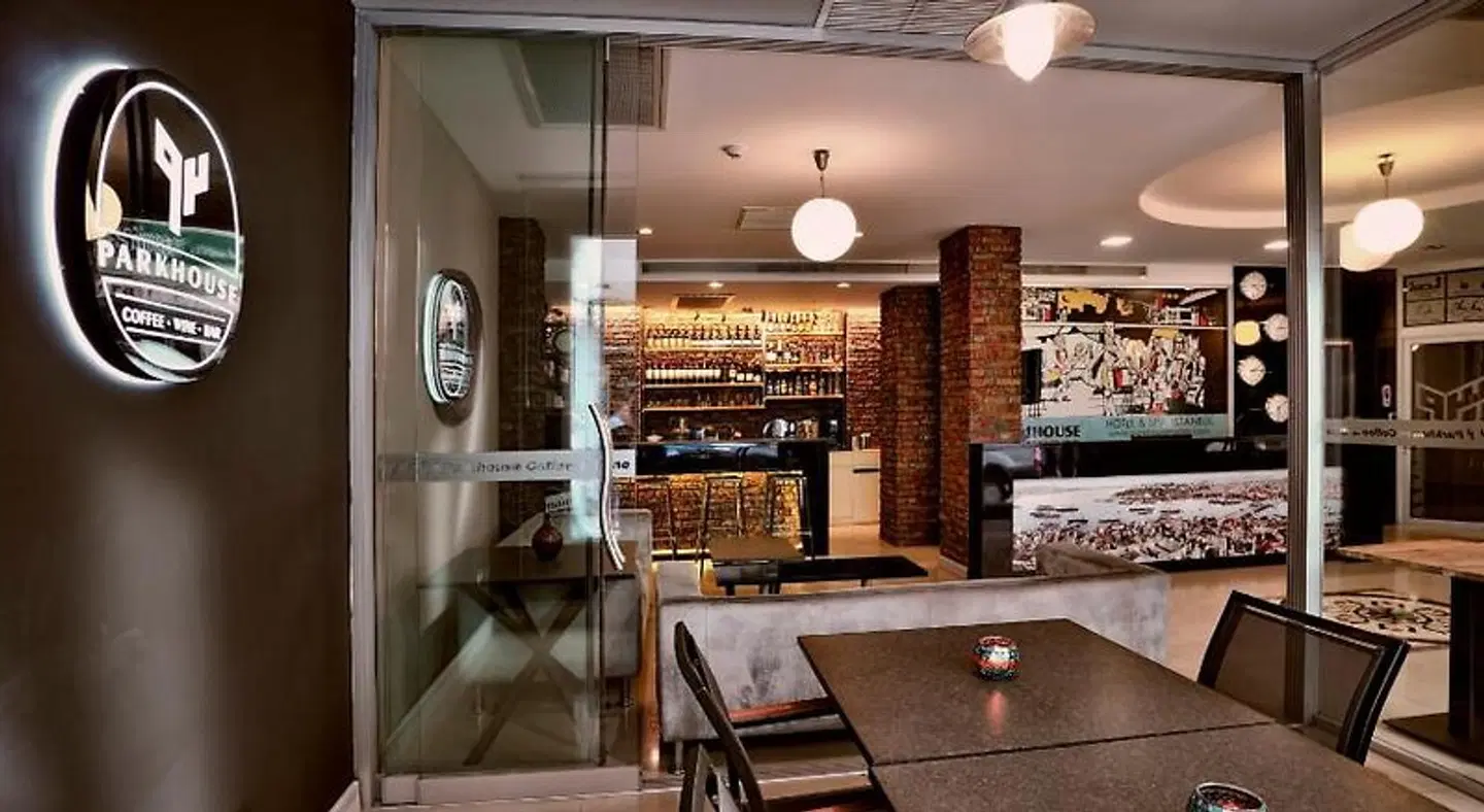 Parkhouse Hotel & Spa Bar