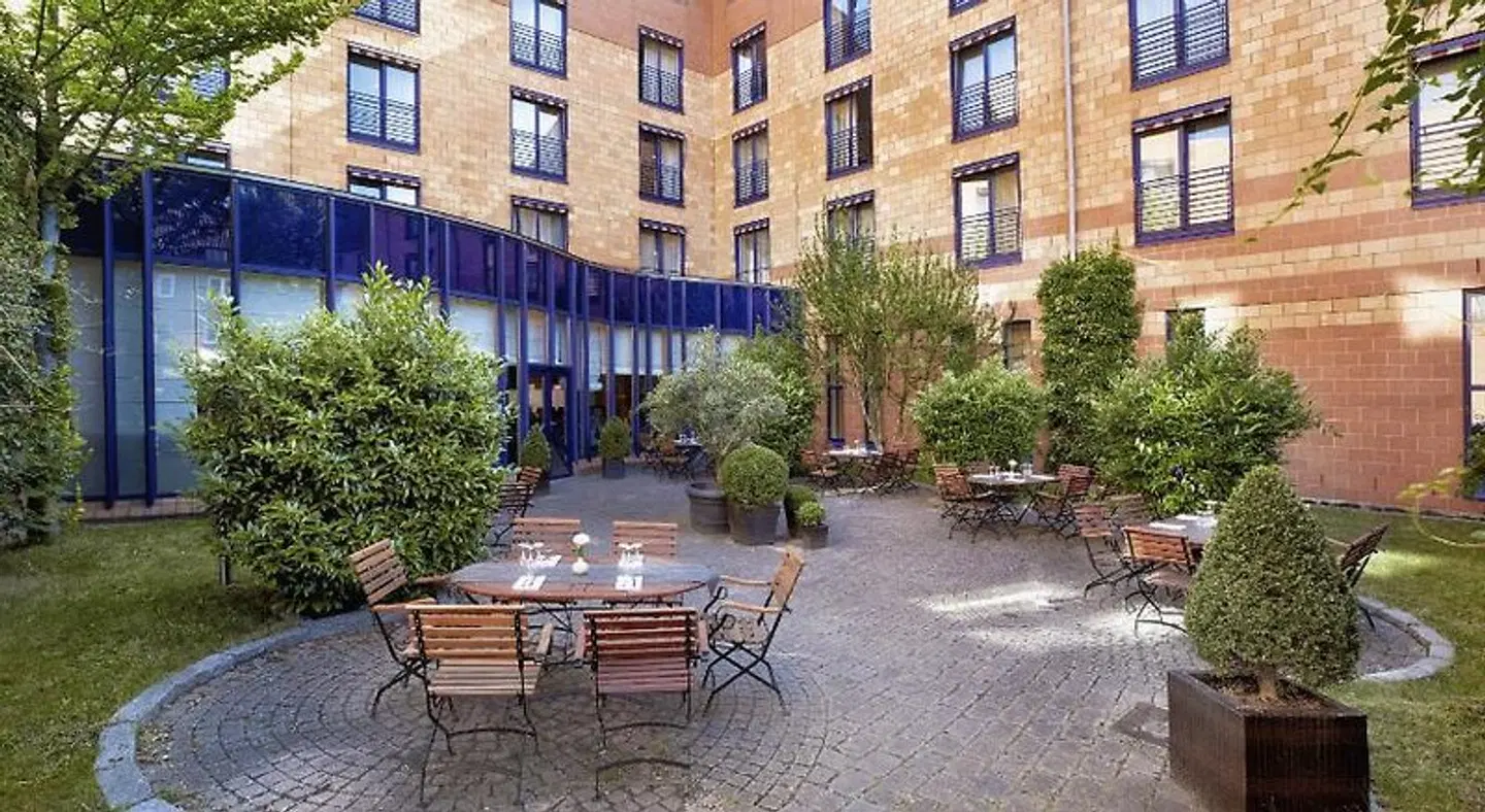 H4 Hotel Hamburg Bergedorf EXTERIOR