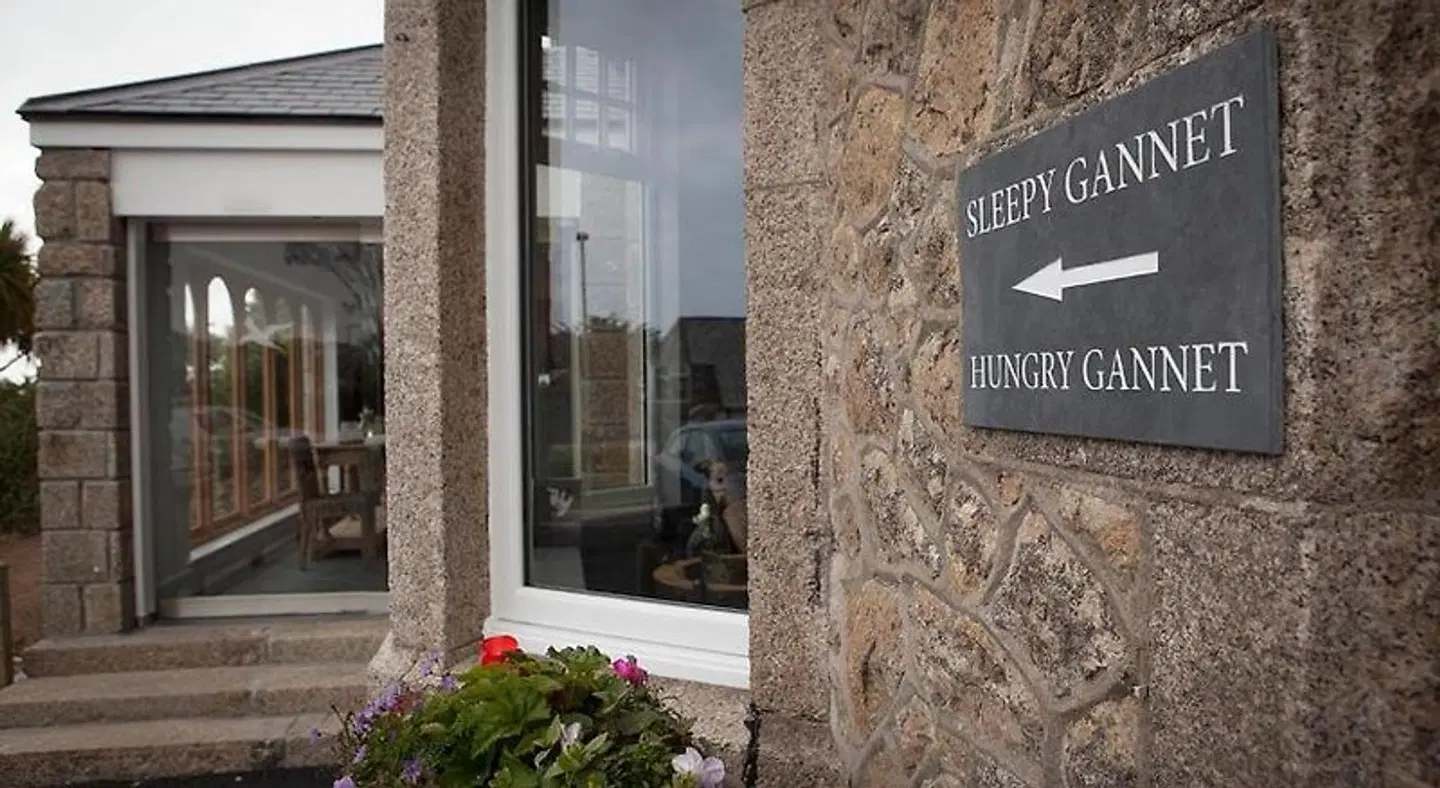 The Gannet Inn EXTERIOR