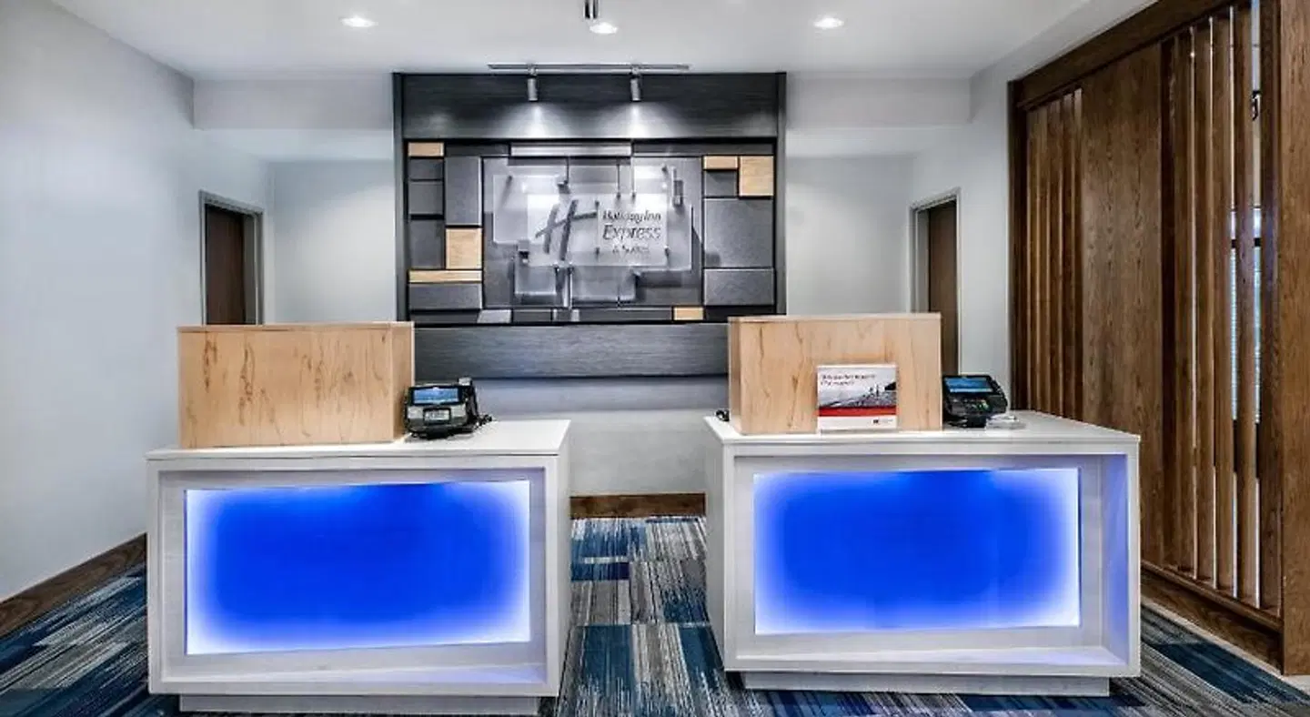 Holiday Inn Express & Suites Round Rock - Austin N by IHG LOUNGE_LOBBY