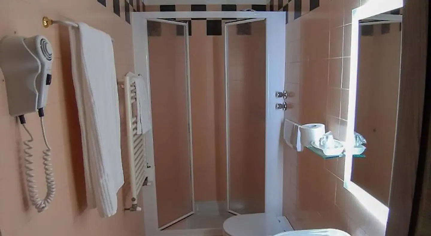 Hotel Garnì Villa Fontana Badezimmer