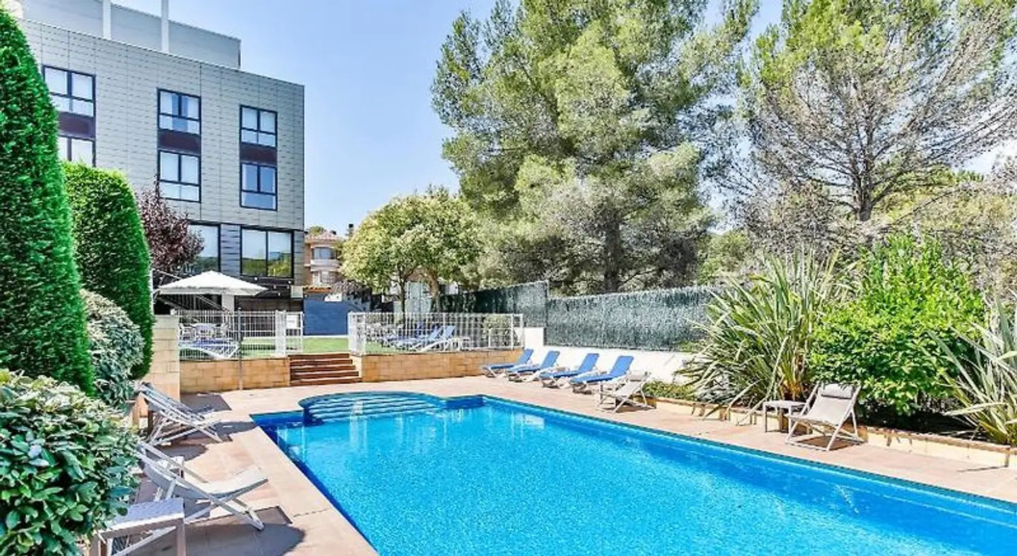 Desitges OUTDOOR_POOL