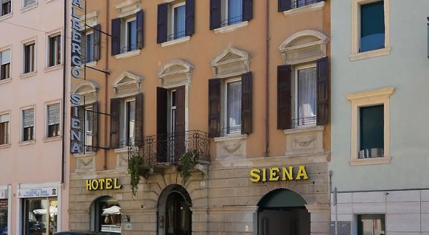 Siena EXTERIOR