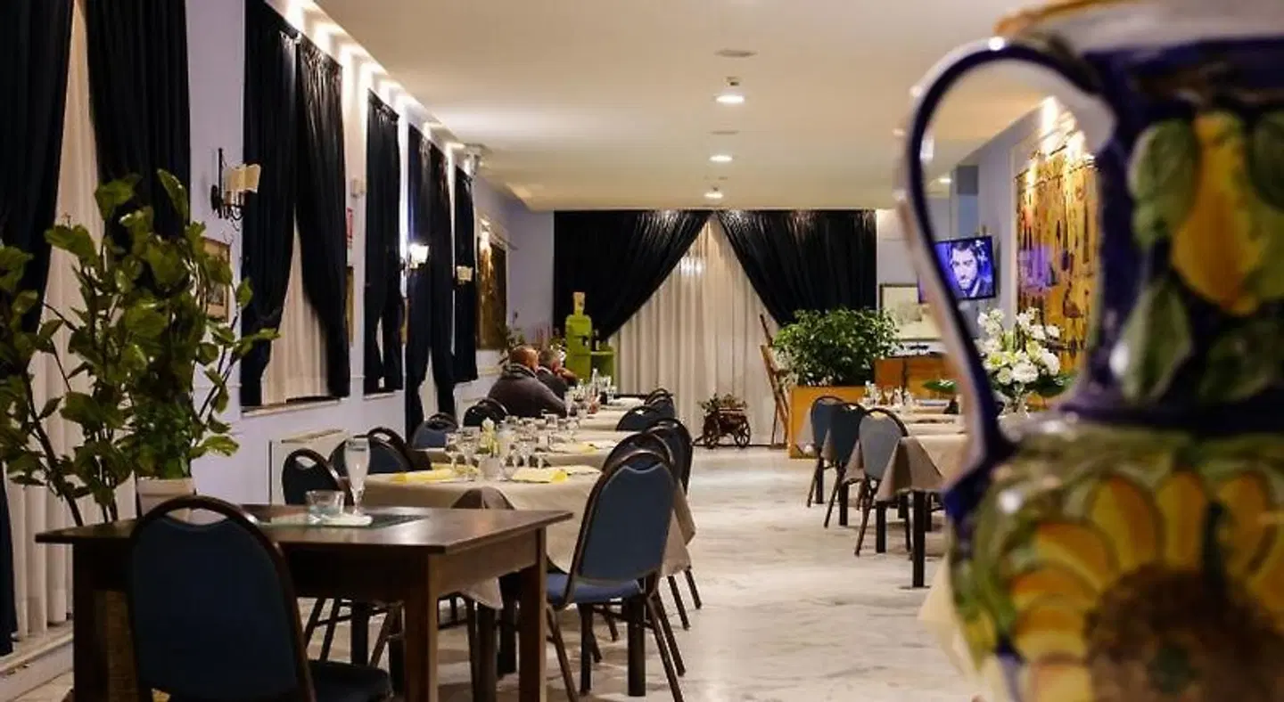 Miramare Hotel Restaurant