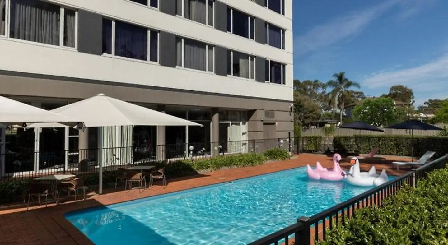Rydges Bankstown OUTDOOR_POOL