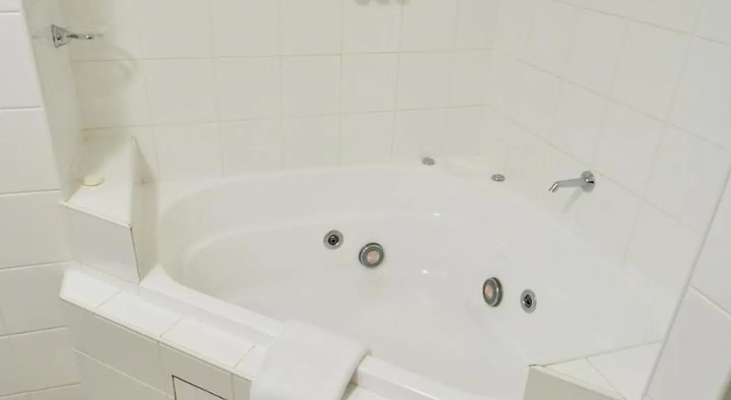 Gladstone City Central Apartment Hotel Badezimmer
