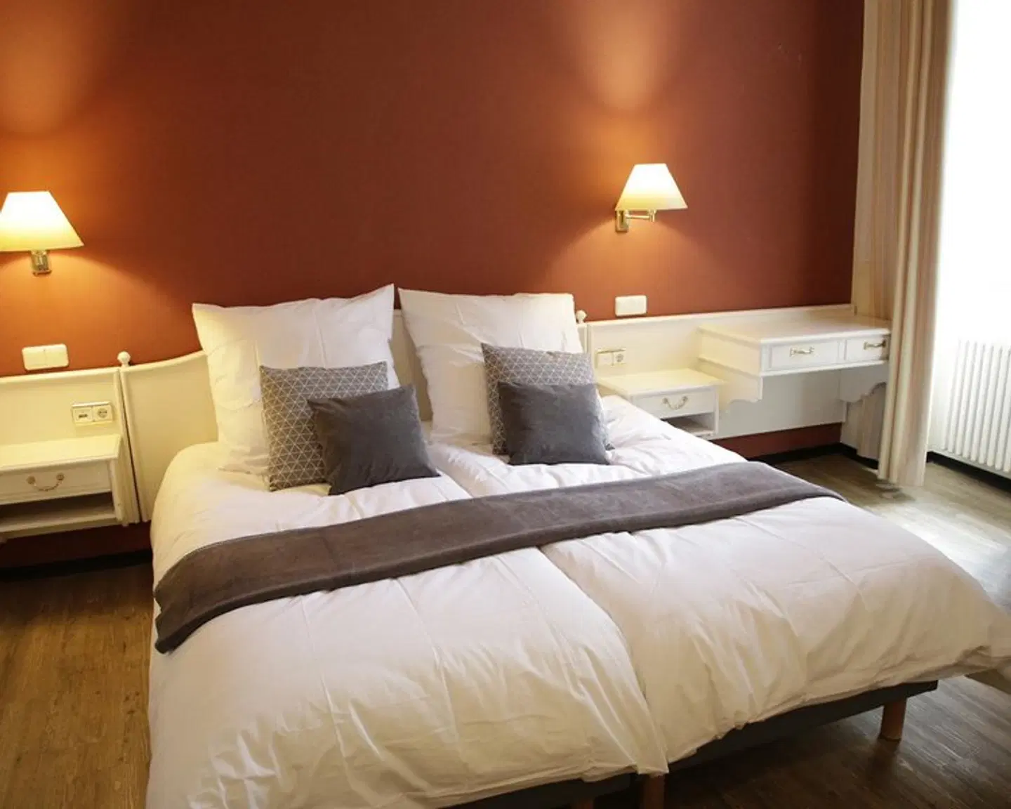 Z&B Hotel ROOM_EXAMPLE