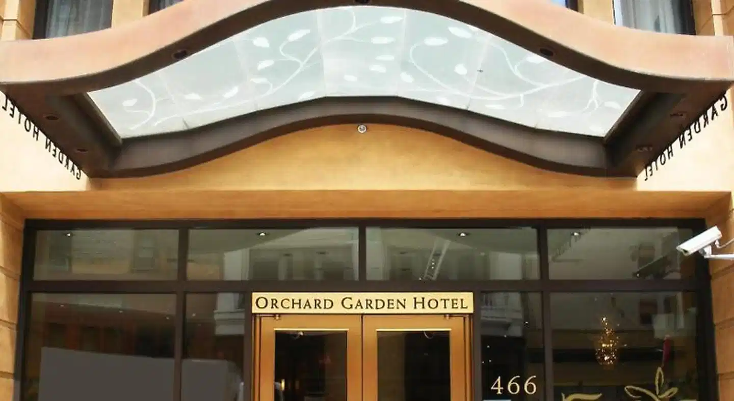 Orchard Garden Hotel Aussenansicht