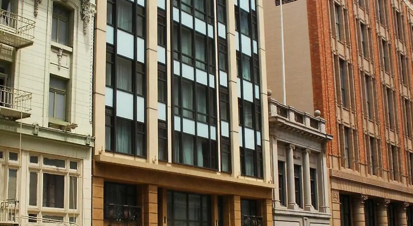 Orchard Garden Hotel EXTERIOR