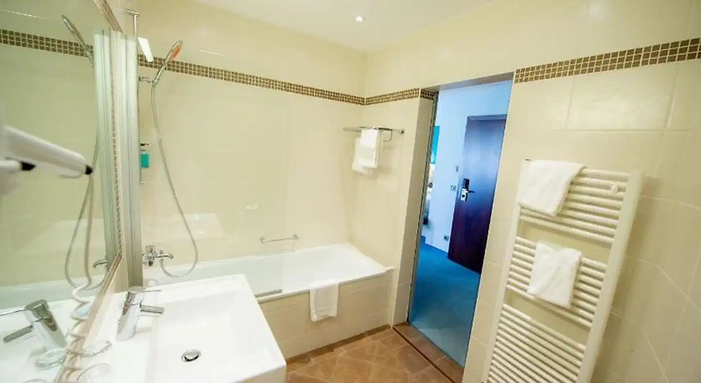Prinzhotel Rothenburg Badezimmer