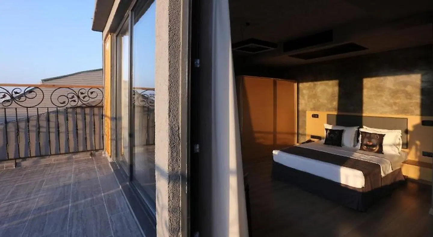 Redstone Hotel ROOM_EXAMPLE