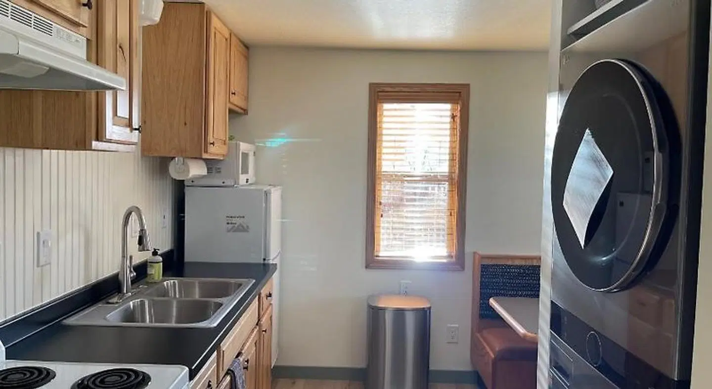 Pinedale Cozy Cabins ROOM_EXAMPLE