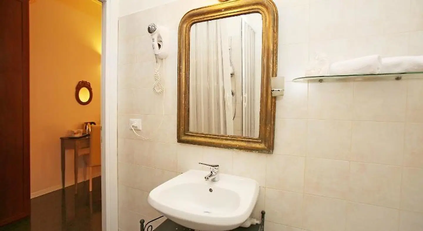 Amica Roma B&B Badezimmer