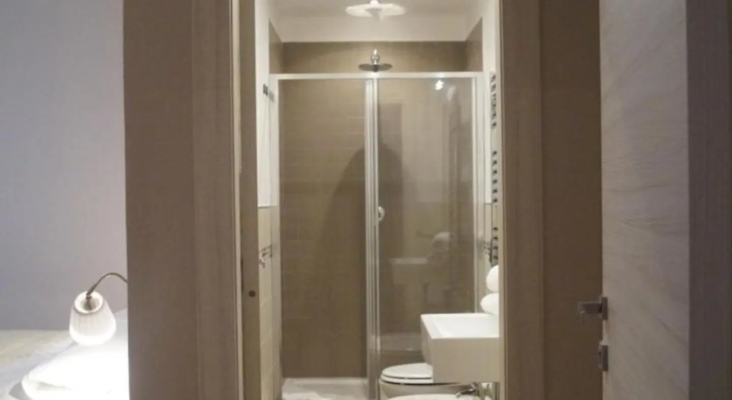 Gialel Pisa Badezimmer