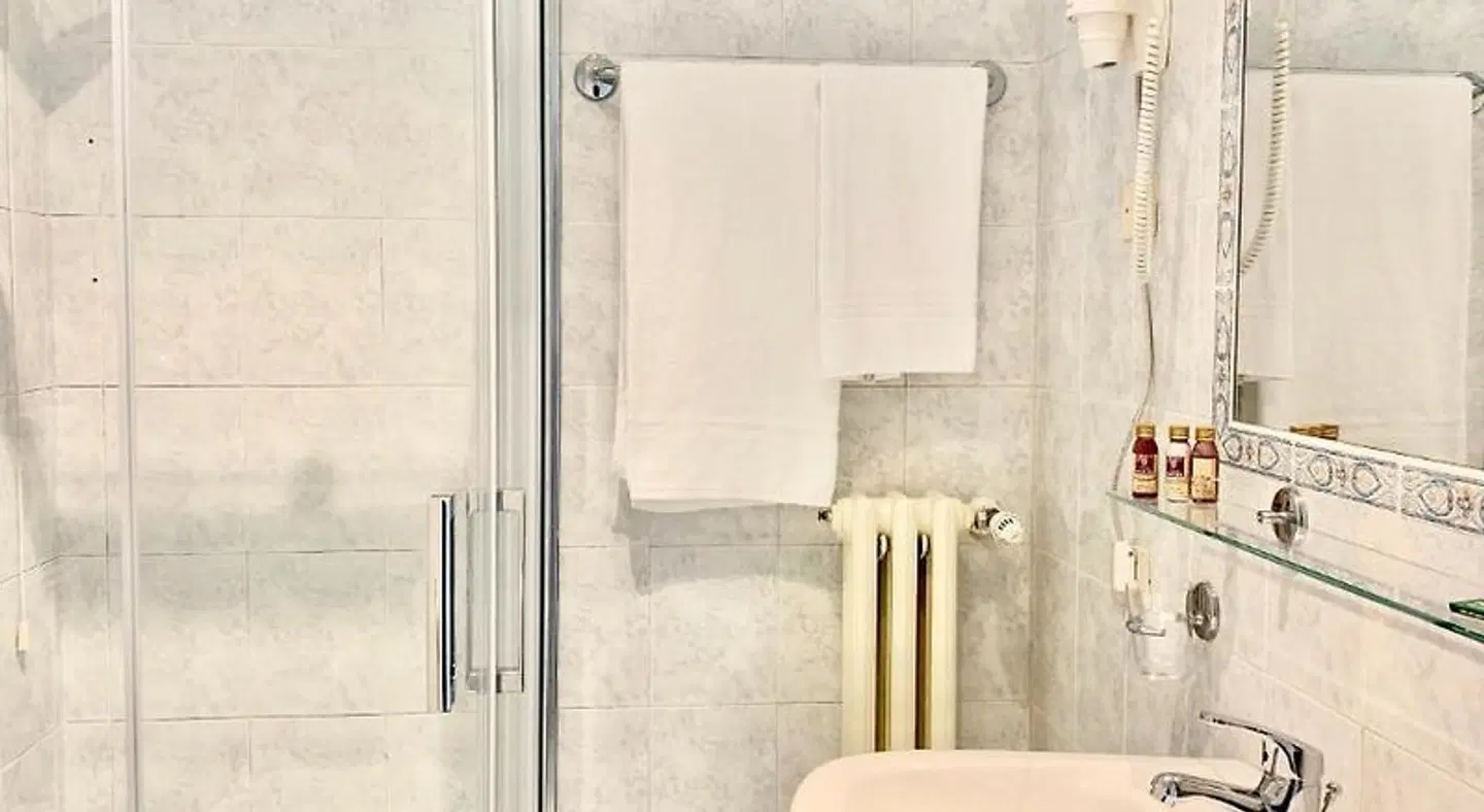L'Ennesima Osteria con Alloggio - Bike Hotel Badezimmer
