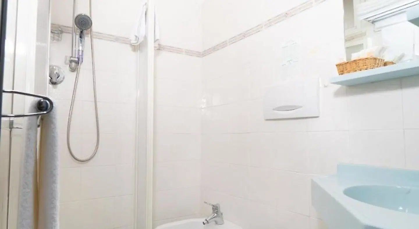 Hotel Sampaoli Badezimmer